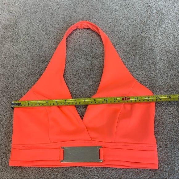 BEBE neon coral peach pink halter crop top open back Sz M NWOT - Picture 9 of 12